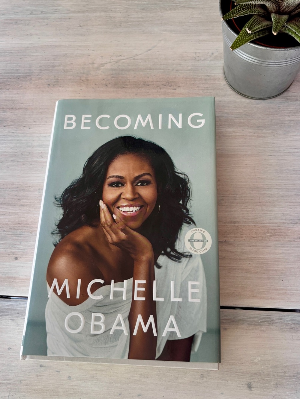 Becoming by Michelle Obama Hardcover Book. Oprah’s Book Club Edition. - Picture 3 of 6